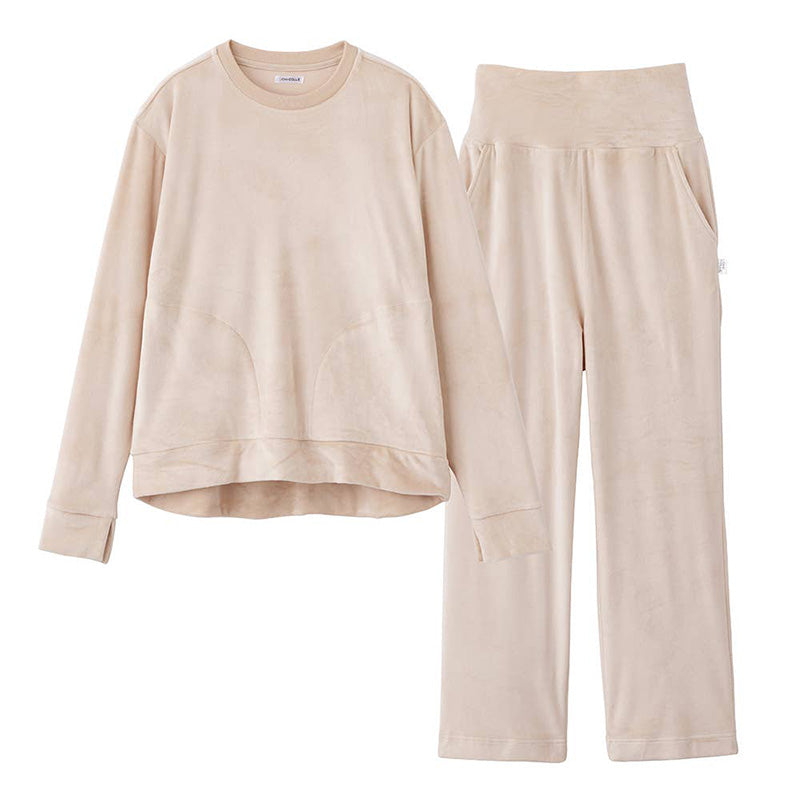 ウチコレ レディース ベロア ルームウェア パジャマ 長袖 冬 ポケット付き 上下セット グンゼ M L 部屋着 暖かい あったか もこもこ おしゃれ 可愛い かわいい 着丈長め 股上深め やわらか ドロップショルダー 防寒 寒さ対策 体型カバー (在庫限り)