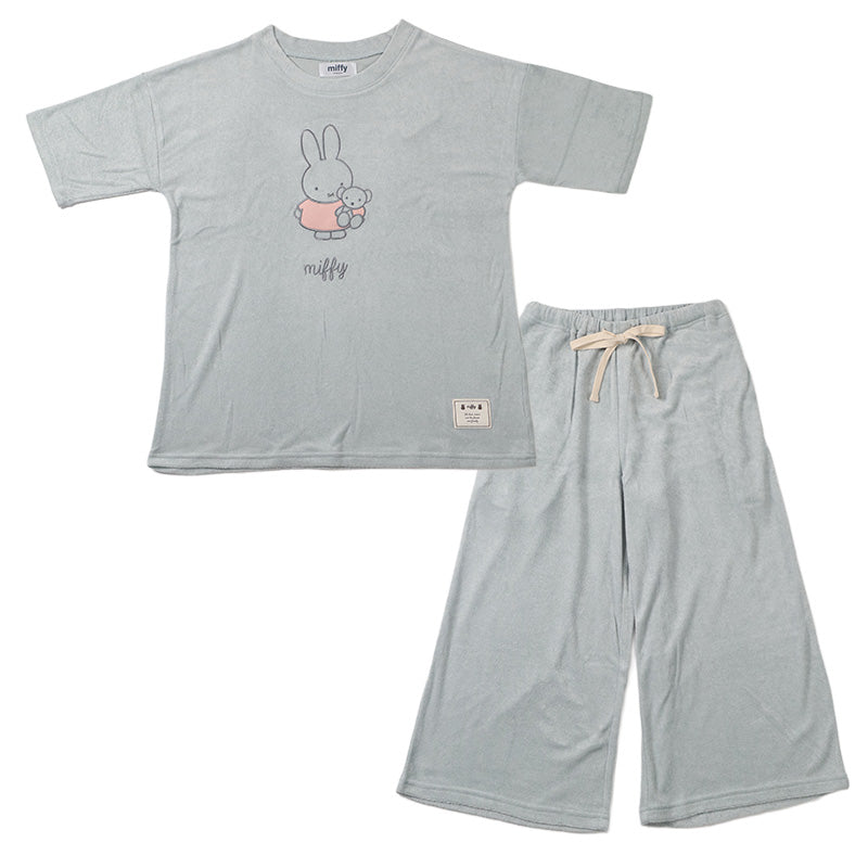 ミッフィー 夏 パジャマ レディース 大人 半袖 7分丈パンツ パイル生地 M L LL miffy 70th 70周年 七分丈 部屋着 服 ルームウェア ホームウェア セットアップ 春 夏 可愛い おしゃれ 母の日 プレゼント ギフト (在庫限り)