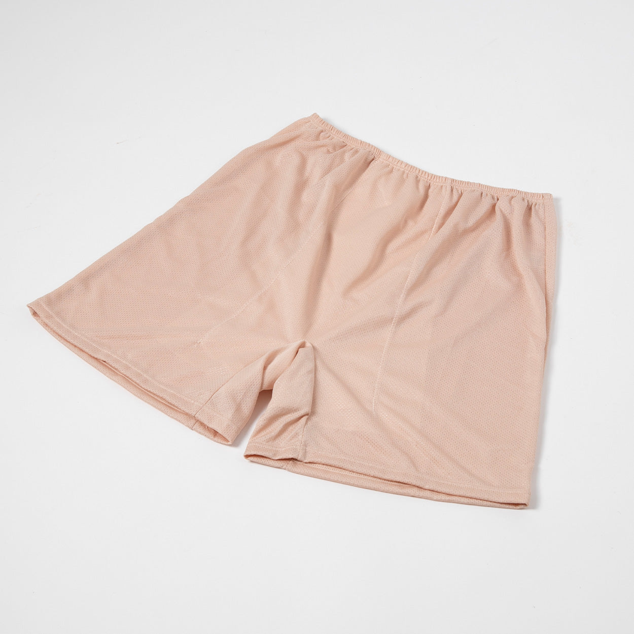 ペチパンツ サニタリー 防水布つき 透け防止 3分丈 防水 蒸れない メッシュ 通気性 スカートの下に重ねて安心 ブラック 黒 ベージュ サラサラ 透けない 生理 スカート ズボンの下 M L LL