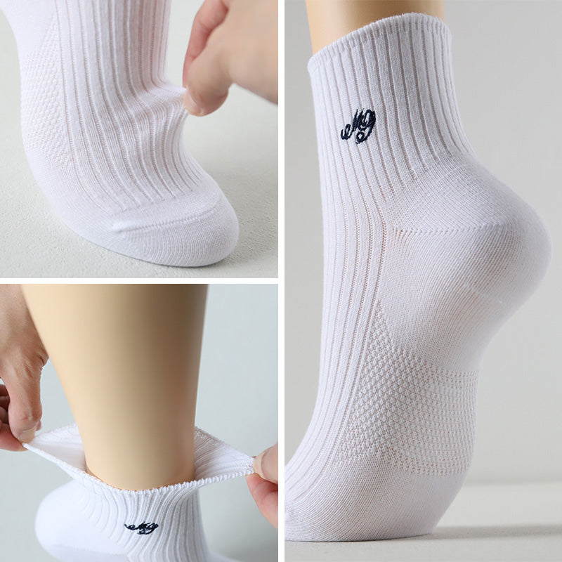 スクールソックス 白 女子 ワンポイント ショートソックス 学生 通学 靴下 24-26cm 子供 レディース 高校生 中学生 学校 ショート丈 ソックス スクール 刺繍 短い丈 ホワイト 24cm 25cm 26cm (在庫限り)