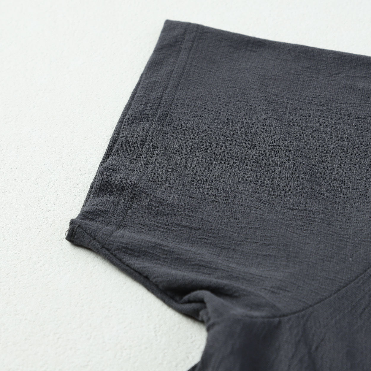 メンズ インナー 半袖 夏 tシャツ 速乾 シャリ感 ストレッチ サラサラ M～LL 涼しい クレープ 綿 ムレない 蒸れにくい べたつかない 丸首 クルーネック 下着 肌着 男性 紳士 M L LL (在庫限り)