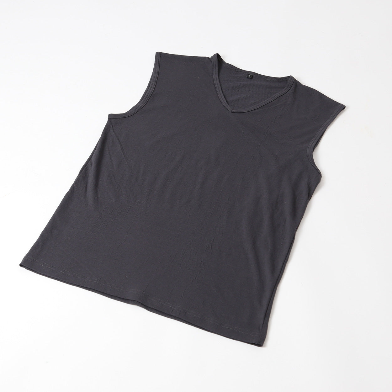 メンズ インナー Tシャツ ノースリーブ Vネック 綿素材 夏 吸水速乾 ムレない ストレッチ 伸縮性 サラサラ 下着 肌着 クレープ サラッとした着心地 汗で蒸れにくい 白 黒 グレー ネイビー M L LL