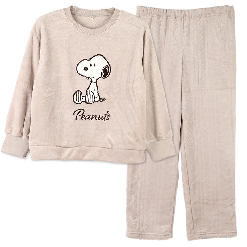スヌーピー パジャマ レディース 部屋着 ルームウェア 上下セット ふわふわ もこもこ M L LL snoopy ピーナッツ peanuts セットアップ 冷え対策 秋冬 防寒 冷え対策 あったか ふんわり 保温 暖かい かわいい 大人女子 ナイトウェア 寝巻き 母の日 プレゼント ギフト