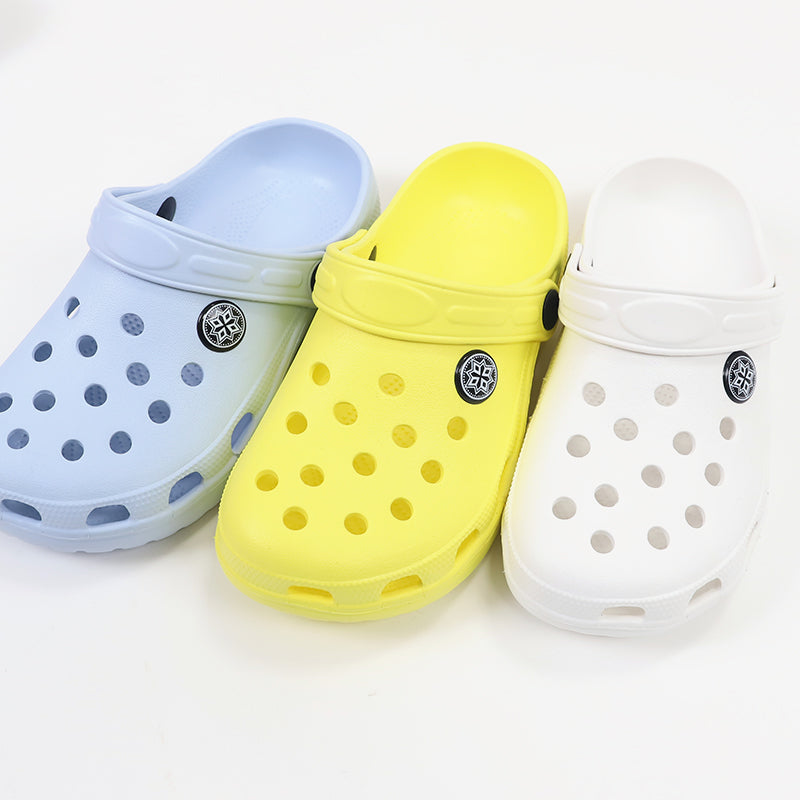サボサンダル クロッグサンダル キッズ サンダル スリッポン シューズ 穴あきサンダル 17cm～22cm 子供 靴 シャワーサンダル ジュニア こども 男の子 女の子 男児 女児 小学生 ビーチサンダル 海水浴 軽量 (取寄せ)