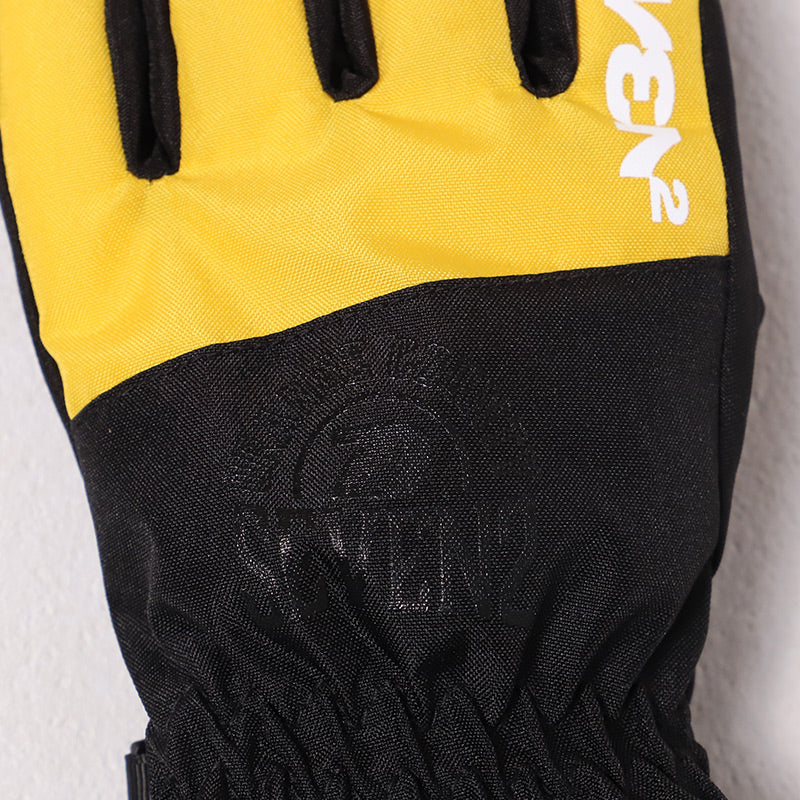 手袋 キッズ スキー 雪遊び 防水 男の子 冬 てぶくろ 男子 対象年齢 3～12才 子供用 子ども ジュニア かっこいい 滑り止め あたたかい 5本指 スノーグローブ