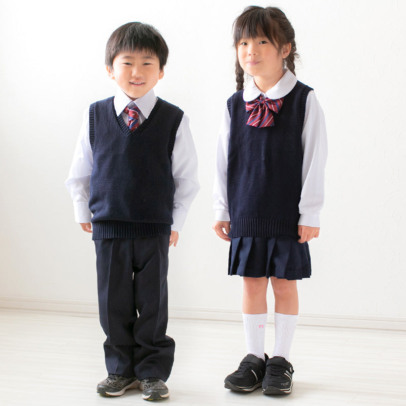 子供用 ベスト ニット 綿100% 薄手 キッズ vネック 80～130cm 幼稚園 保育園 シンプル 無地 こども 幼児 洗える 80 90 100 110 120 130