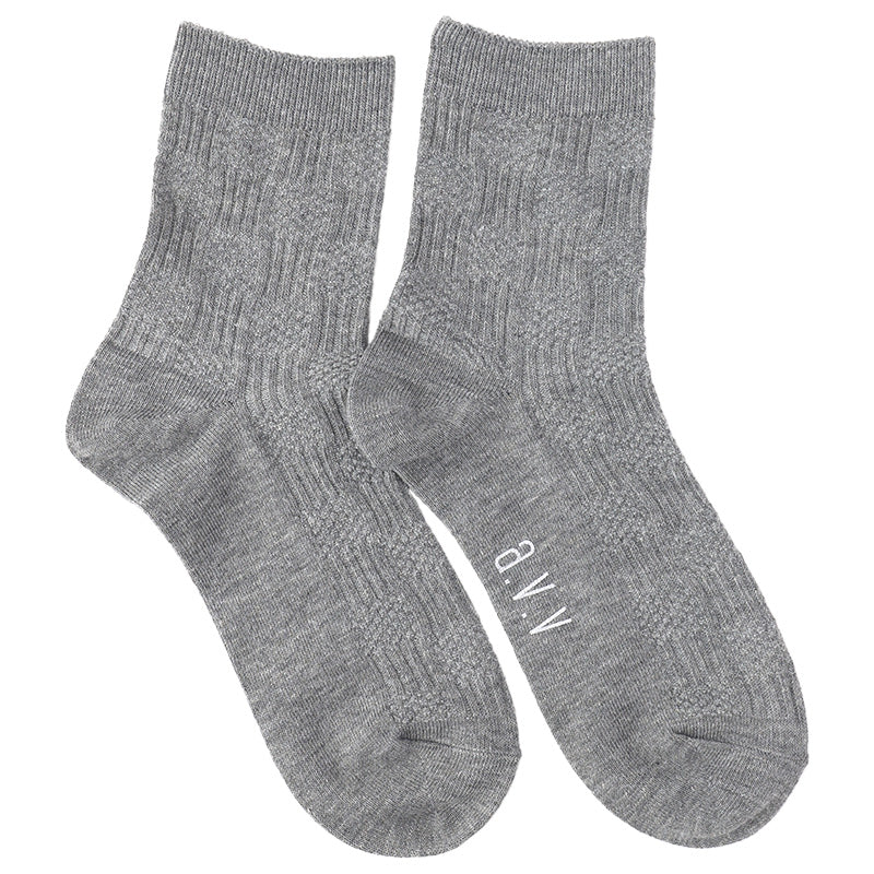 靴下 レディース クルーソックス 23 - 25cm 快適 カラーソックス 靴下 無地 カラフル オールシーズン おしゃれ くつした くつ下 通気性 伸縮 クルー丈