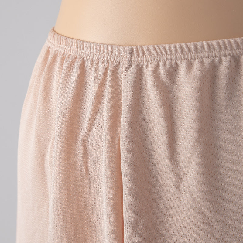 ペチパンツ 透け防止 7分丈 ロング丈 蒸れない メッシュ 裾ゴムつき 通気性 スカートの下に重ねて安心 ブラック 黒 ベージュ サラサラ 透けない 股ずれ防止 ベタつかない スカート インナー ズボンの下 M L LL (在庫限り)